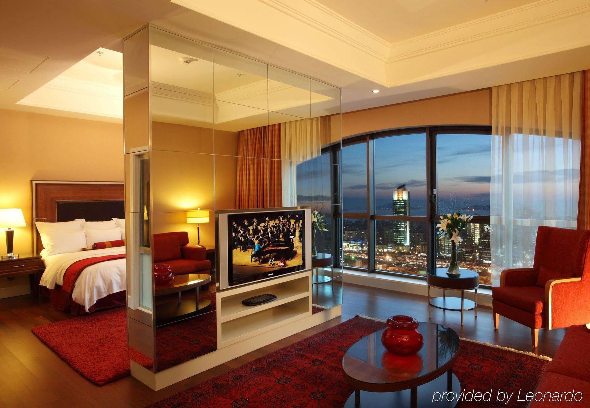 Marriott מלון 5*